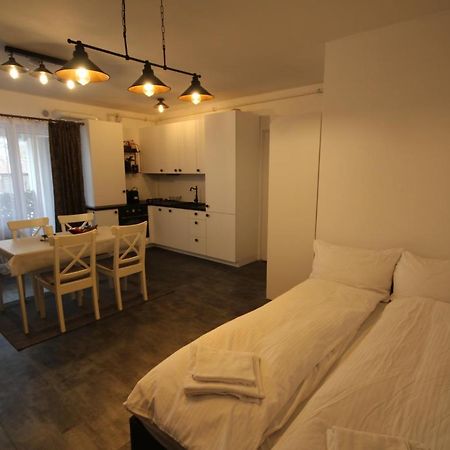 Apartment Francesca Mit Parkplatz Naehe Altstadt ซีบิว ภายนอก รูปภาพ