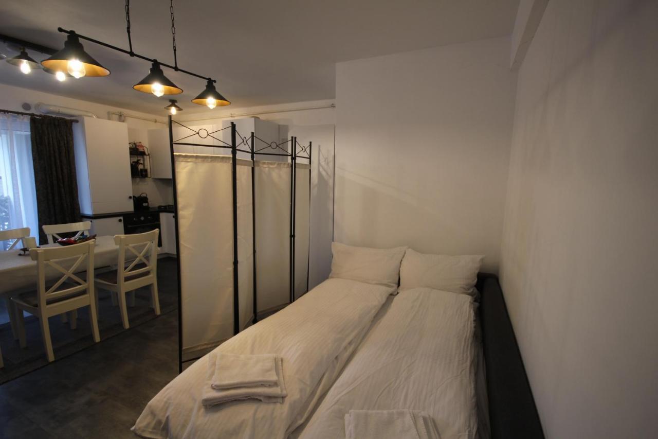 Apartment Francesca Mit Parkplatz Naehe Altstadt ซีบิว ภายนอก รูปภาพ